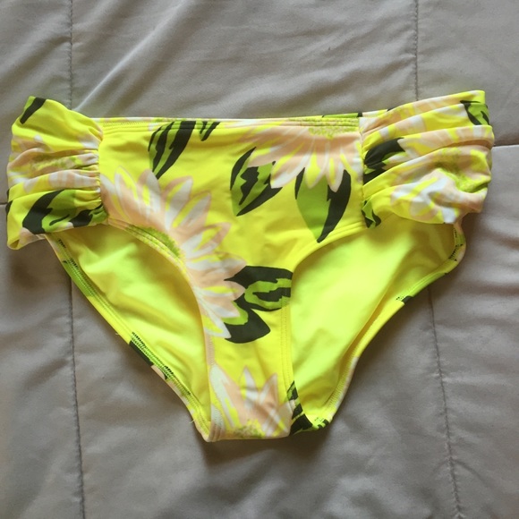 Aerie Swimsuit - Picture 2 of 6